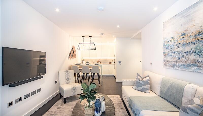 2 bed property in 4 Thornes House, 6-8 Charles Clowes Walk, London